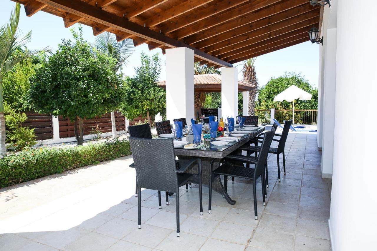 Villa Lambriana Peyia Exterior photo
