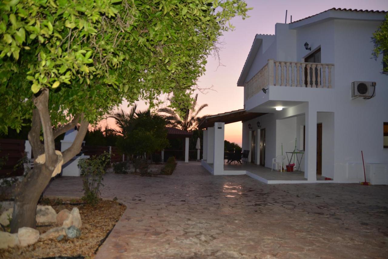 Villa Lambriana Peyia Exterior photo